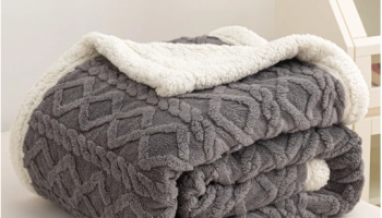 Manta Com Sherpa Glamour Casal Padrão Super Luxo Promoção Lançamento Macia Plush Cama Posta