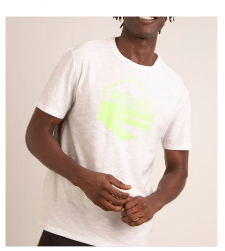 Camiseta de algodão “relax” manga curta gola careca além dos mares rio de janeiro branca