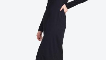 Basicamente – Vestido Midi Ribana Gola Rolê Preto