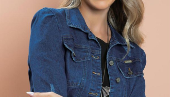 Jaqueta Jeans Curta com Bolsos