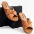 Scarpin verniz croco marrom